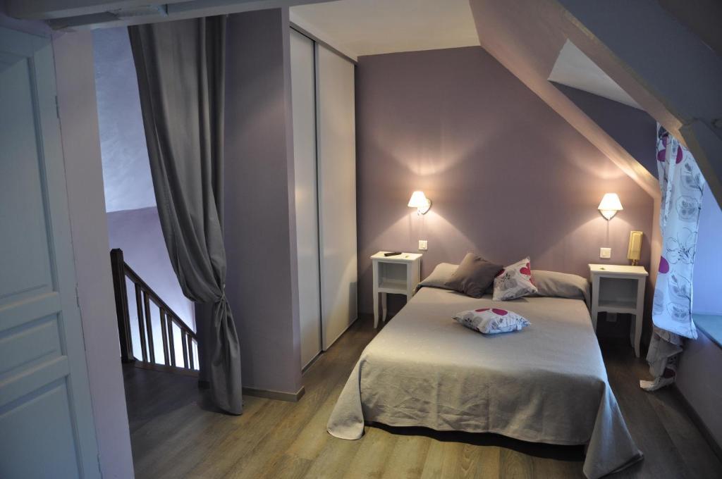 Logis Hotels - Auberge De L'Ile - Hotel 3 Etoiles Et Restaurant Creysse  Quarto foto