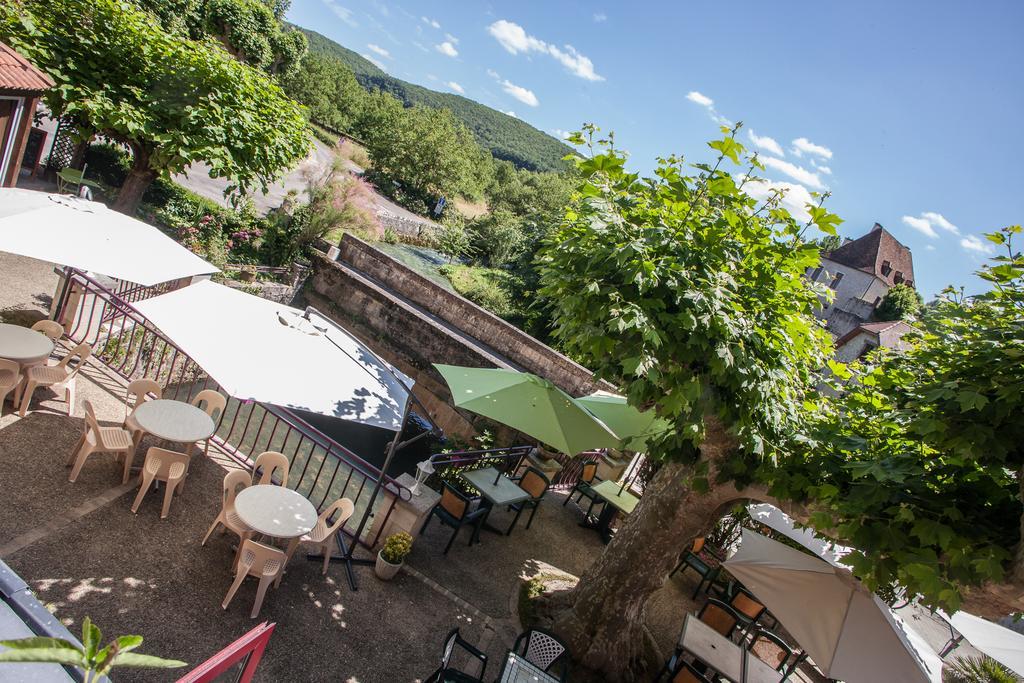 Logis Hotels - Auberge De L'Ile - Hotel 3 Etoiles Et Restaurant Creysse  Exterior foto