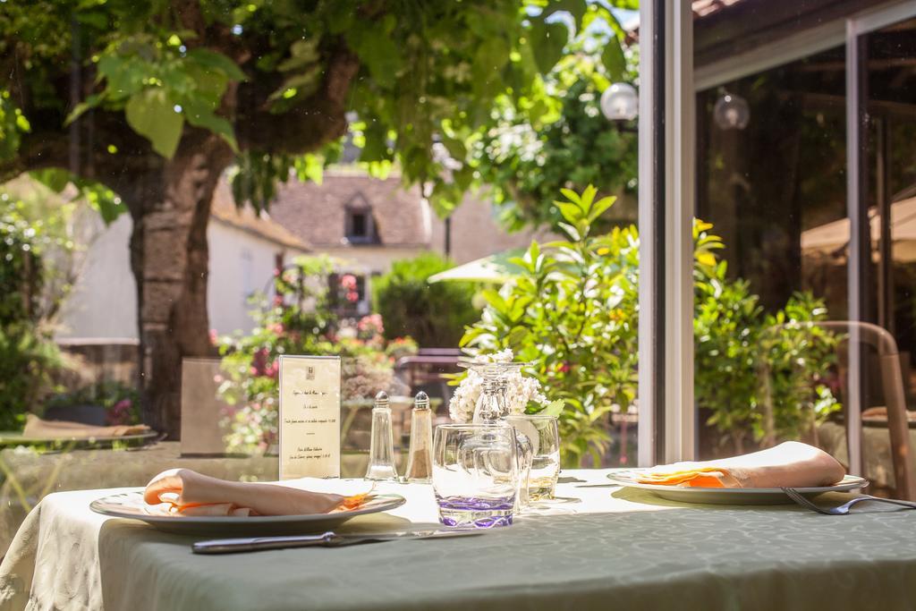 Logis Hotels - Auberge De L'Ile - Hotel 3 Etoiles Et Restaurant Creysse  Exterior foto