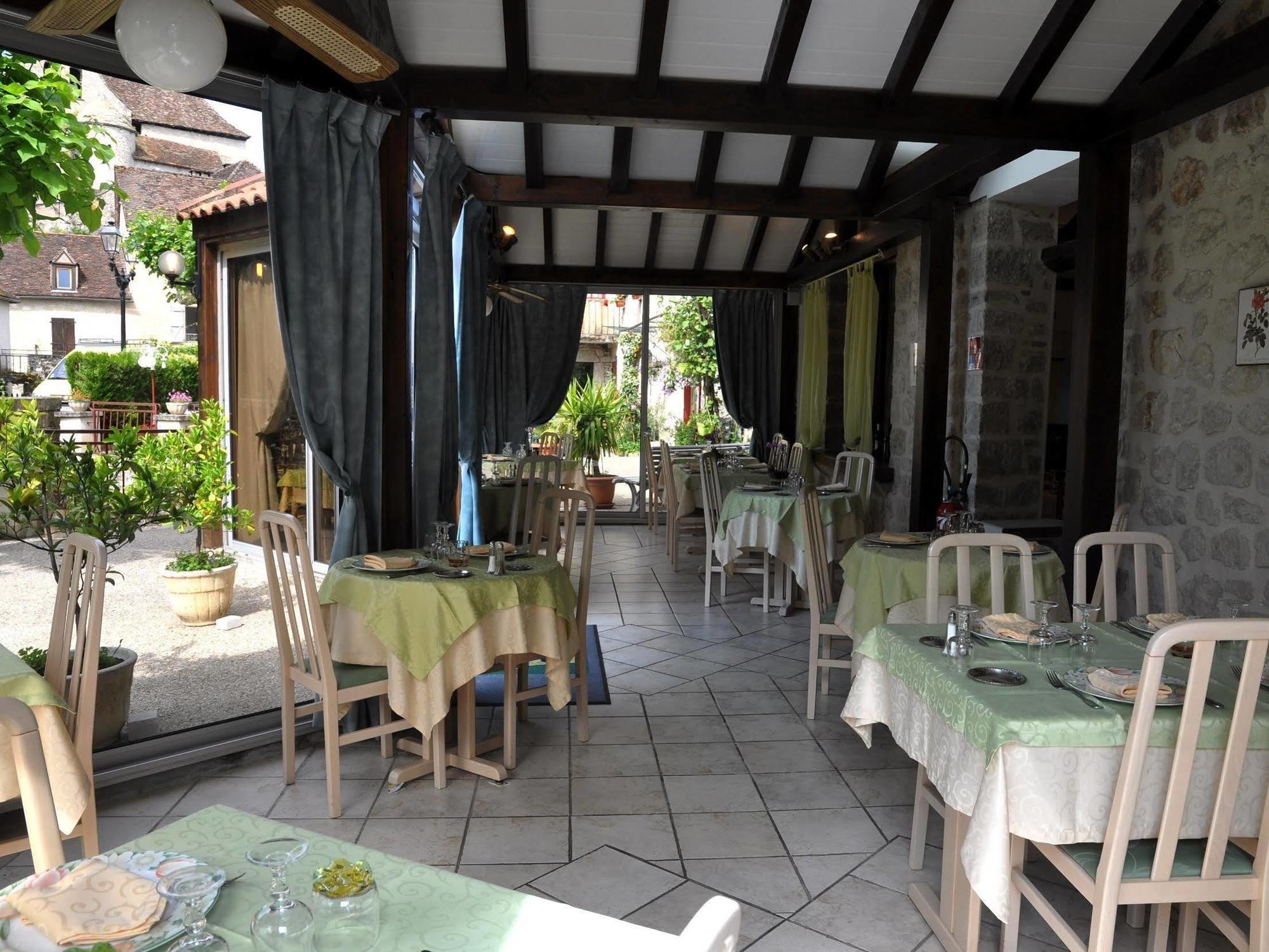 Logis Hotels - Auberge De L'Ile - Hotel 3 Etoiles Et Restaurant Creysse  Exterior foto